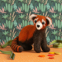 
              RED PANDA NEEDLE FELTING KIT
            